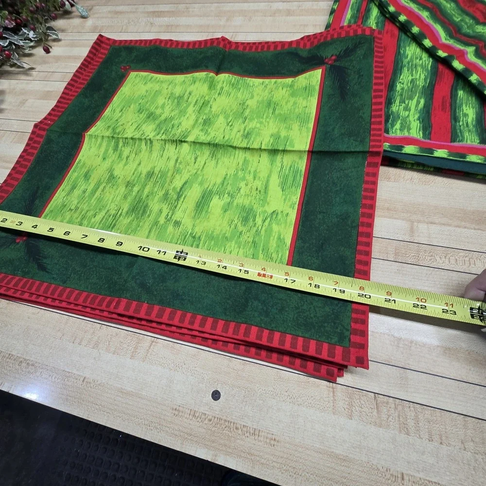 Department‎ 56 Holiday 7 Napkins & 2 Runners Cotton Kitchen Linens Christmas